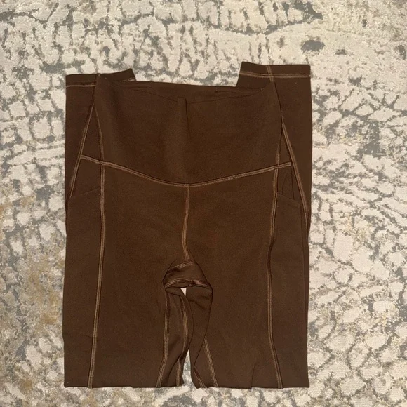 NWOT Lululemon Leggings - Picture 1 of 4